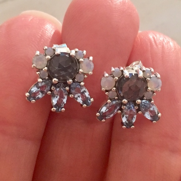 Pandora Patterns of Frost Stud Earrings - Picture 2 of 3